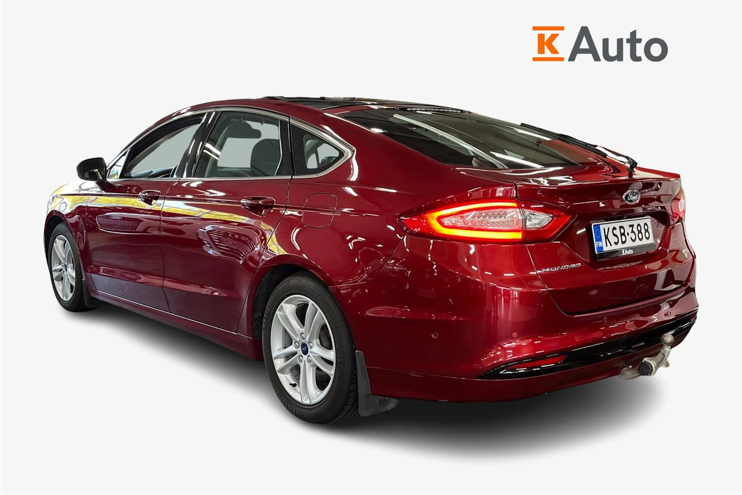 Punainen Ford MONDEO 2016 kuva 2.