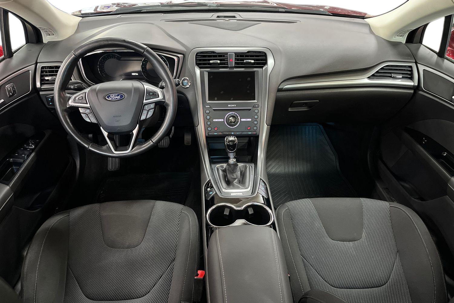 Ford Mondeo 2016, kuva 7/27
