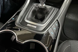 Punainen Ford MONDEO 2016 kuva 21.