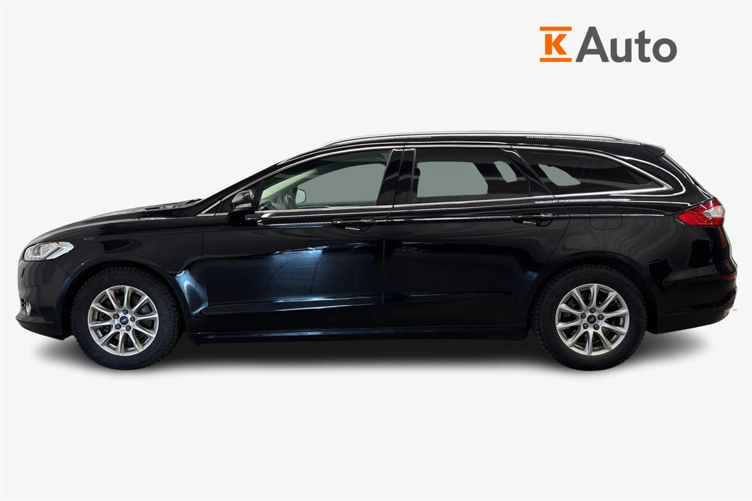 musta Ford Mondeo 2016 kuva 5.