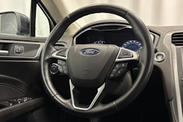 musta Ford Mondeo 2016 kuva 13.
