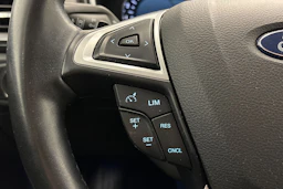 musta Ford Mondeo 2016 kuva 14.