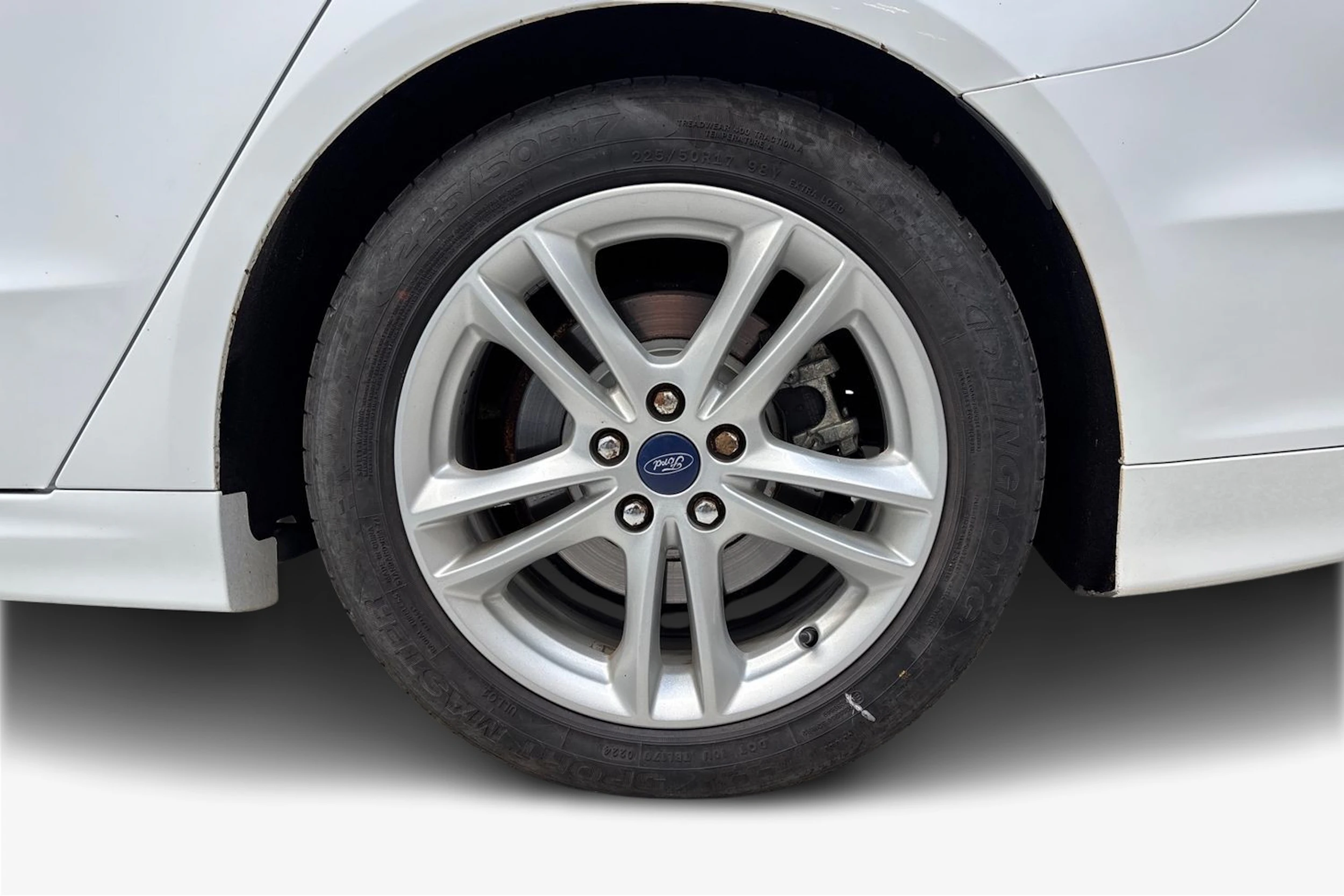 Valkoinen Ford MONDEO 2016 kuva 9.
