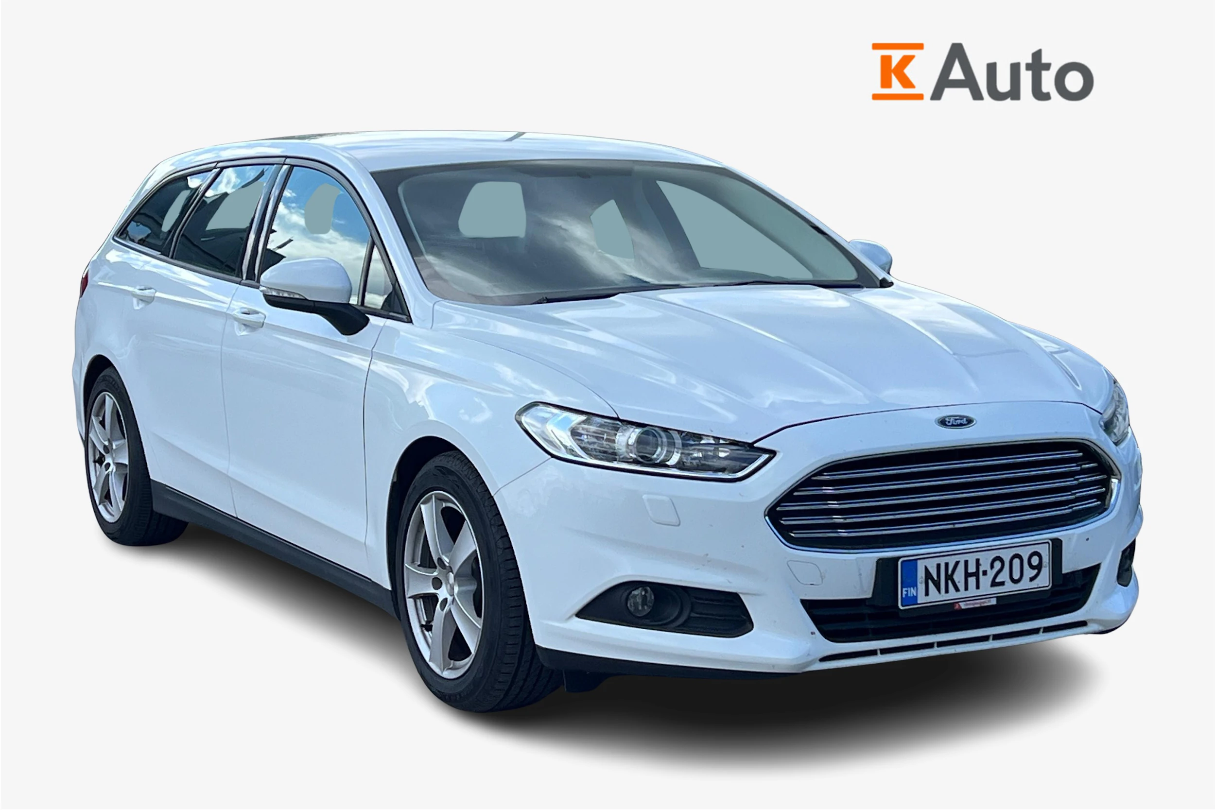 valkoinen Ford Mondeo 2016 kuva 1.