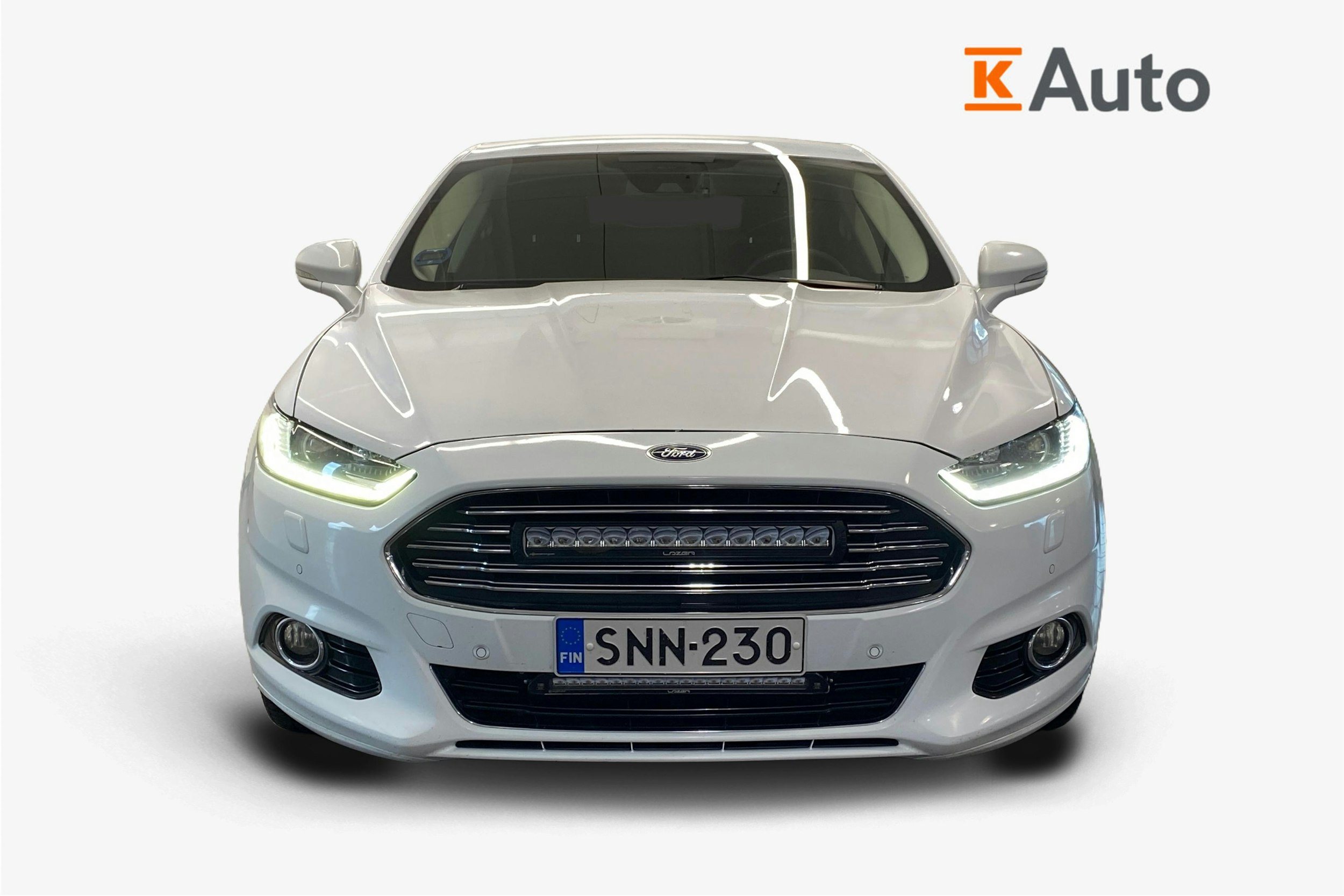 Valkoinen Ford MONDEO 2016 kuva 5.