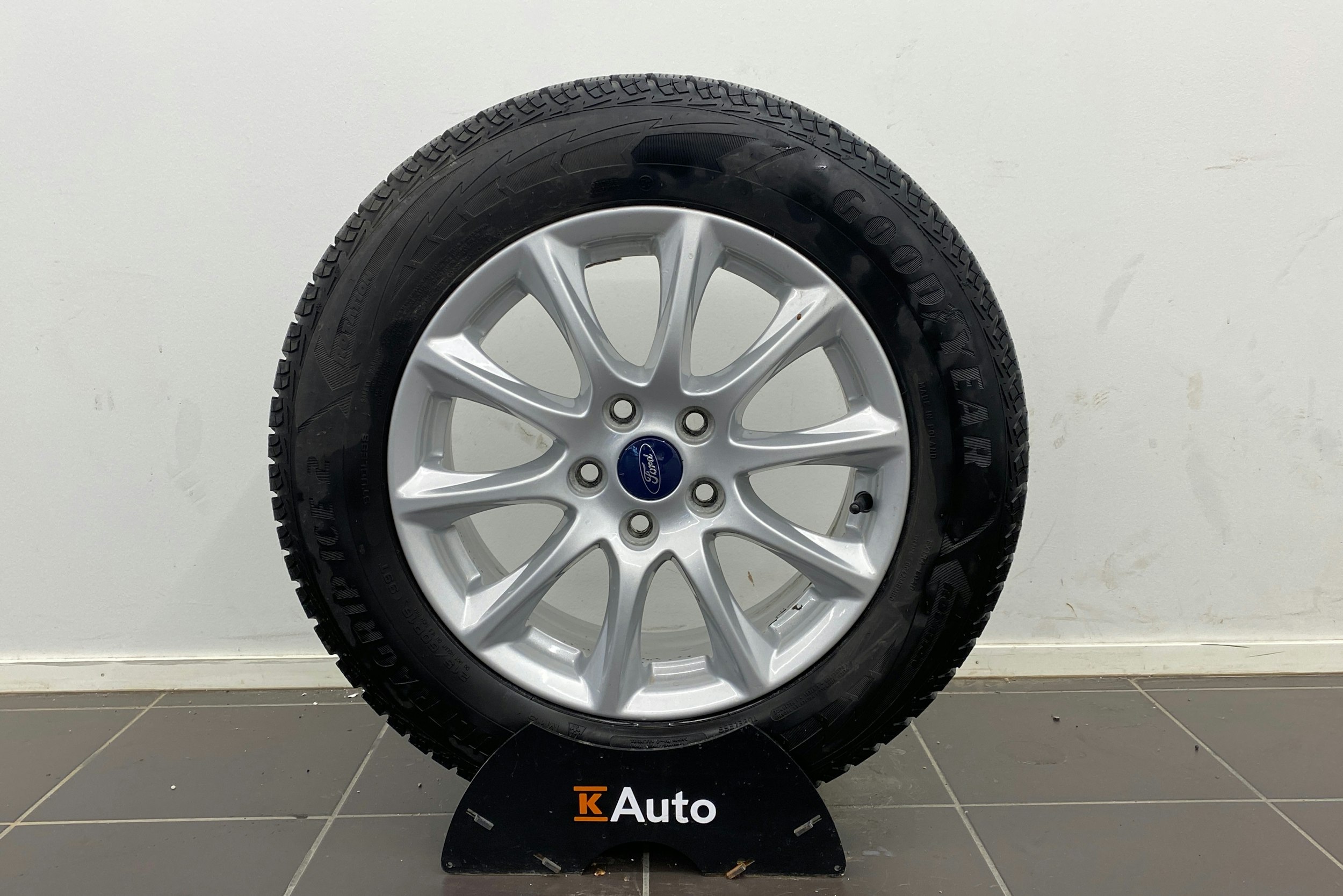Valkoinen Ford MONDEO 2016 kuva 13.