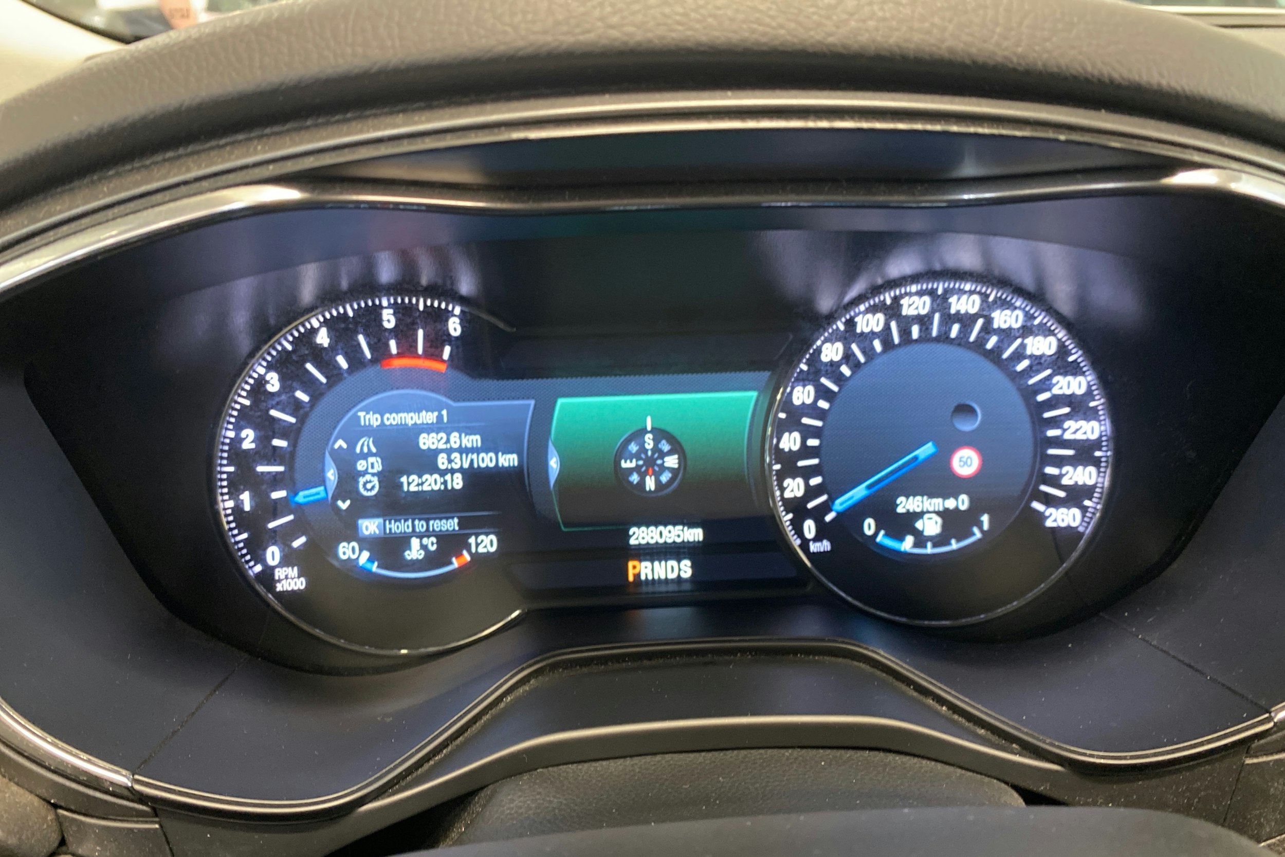 Valkoinen Ford MONDEO 2016 kuva 19.
