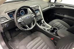 valkoinen Ford Mondeo 2016 kuva 6.