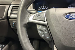 valkoinen Ford Mondeo 2016 kuva 13.