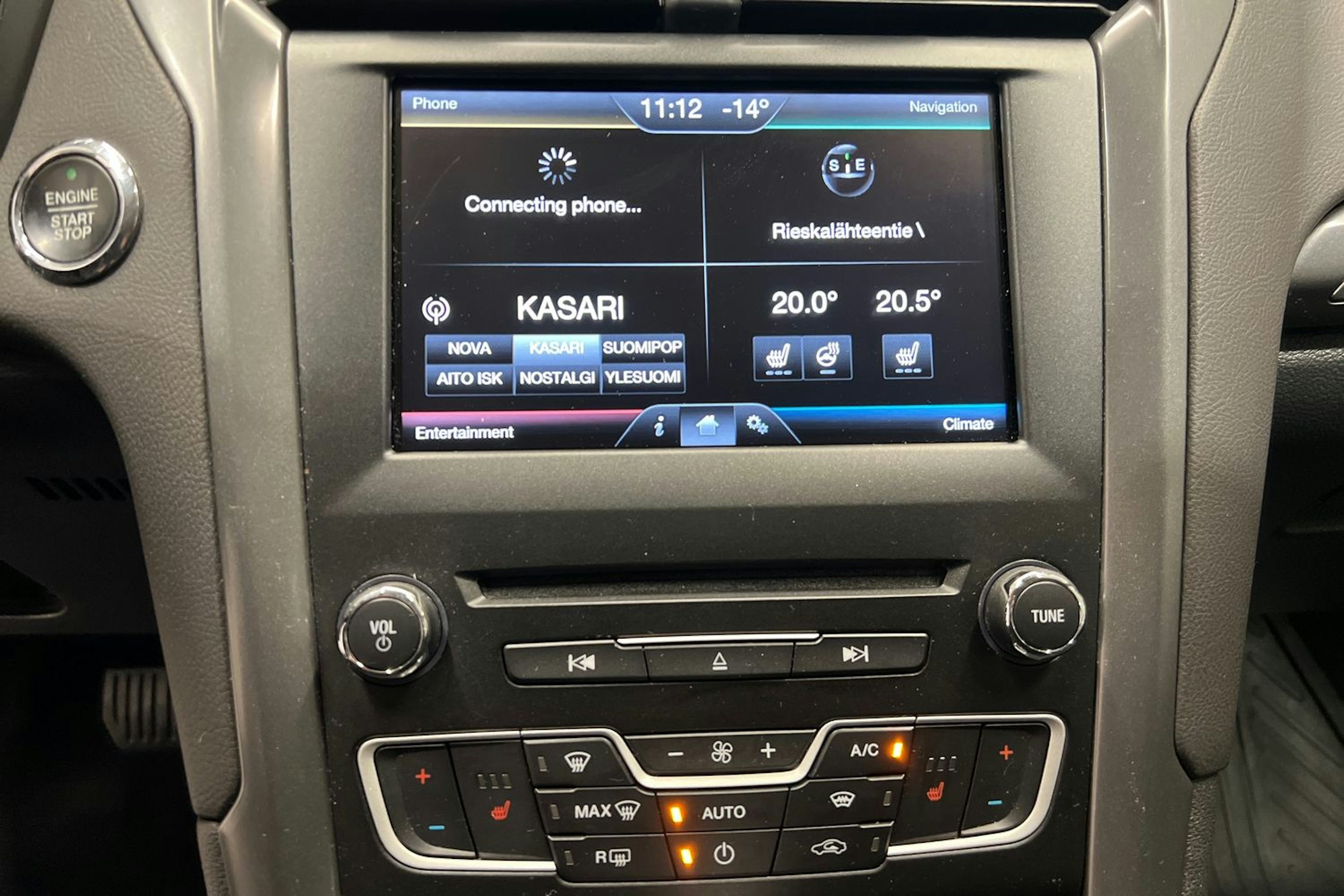 harmaa Ford Mondeo 2016 kuva 15.