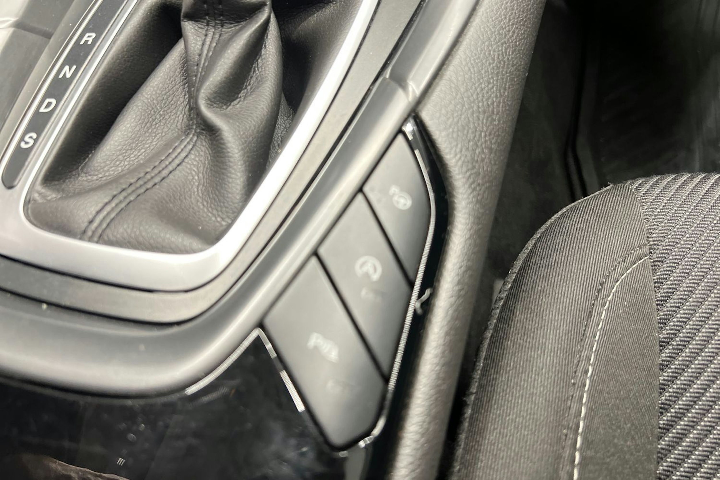 harmaa Ford Mondeo 2016 kuva 16.