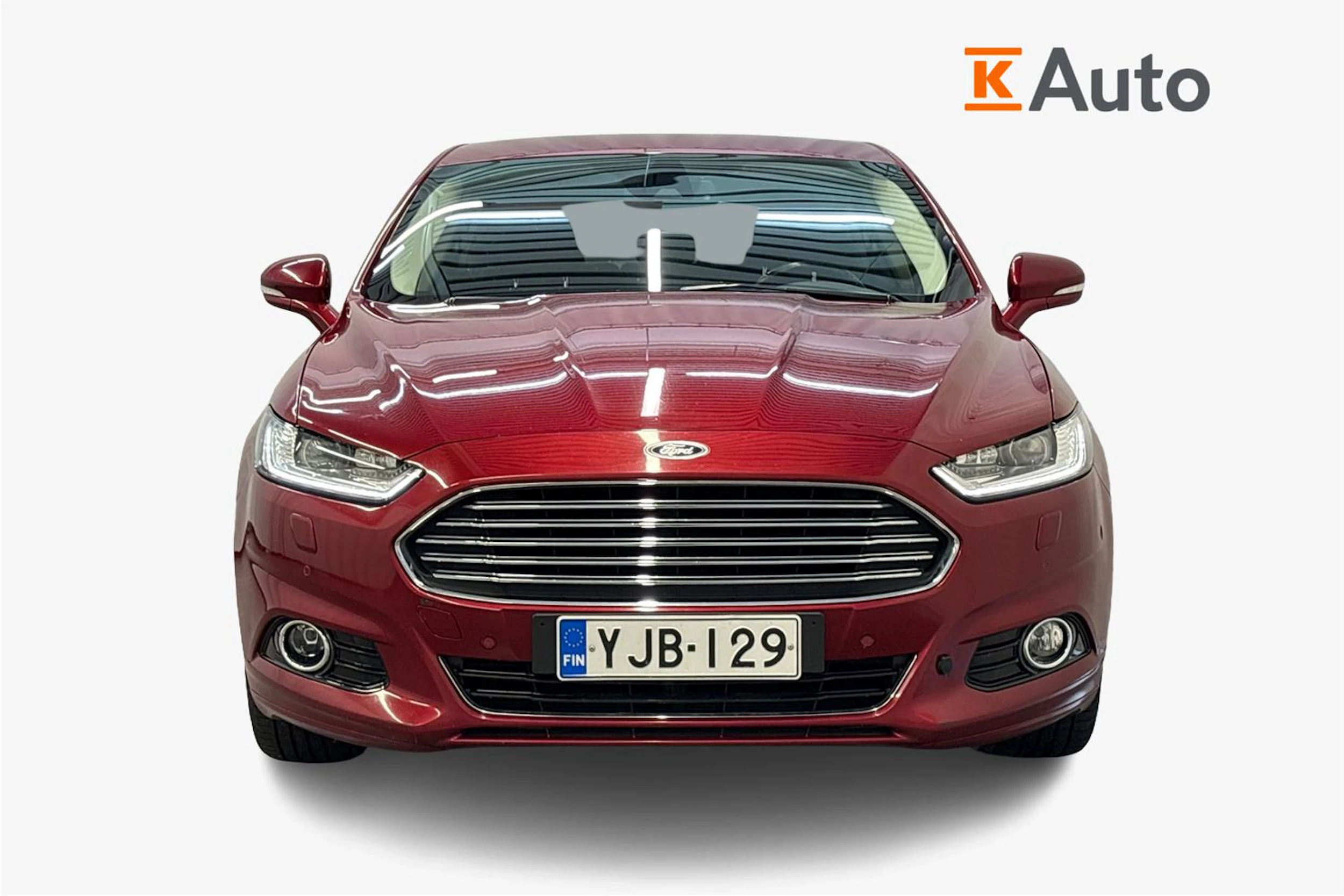 punainen Ford Mondeo 2016 kuva 4.