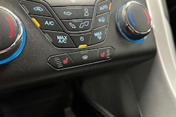 musta Ford Mondeo 2016 kuva 18.