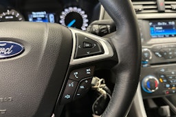 musta Ford Mondeo 2016 kuva 22.