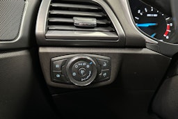 musta Ford Mondeo 2016 kuva 23.