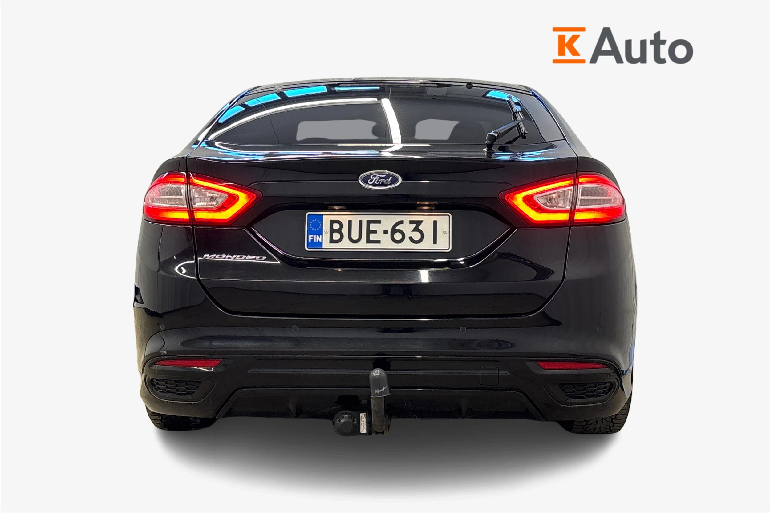 musta Ford Mondeo 2017 kuva 3.