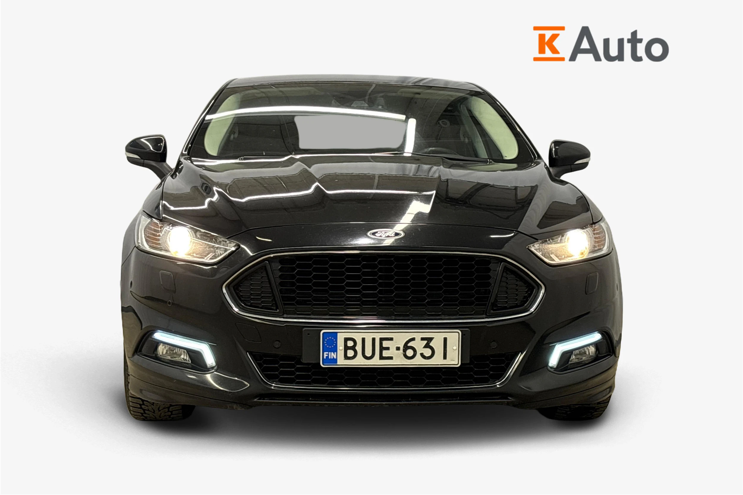 musta Ford Mondeo 2017 kuva 4.
