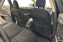 musta Ford Mondeo 2017 kuva 9.