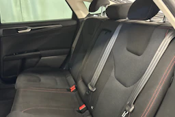 musta Ford Mondeo 2017 kuva 10.