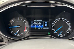 musta Ford Mondeo 2017 kuva 16.