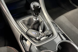 musta Ford Mondeo 2017 kuva 21.