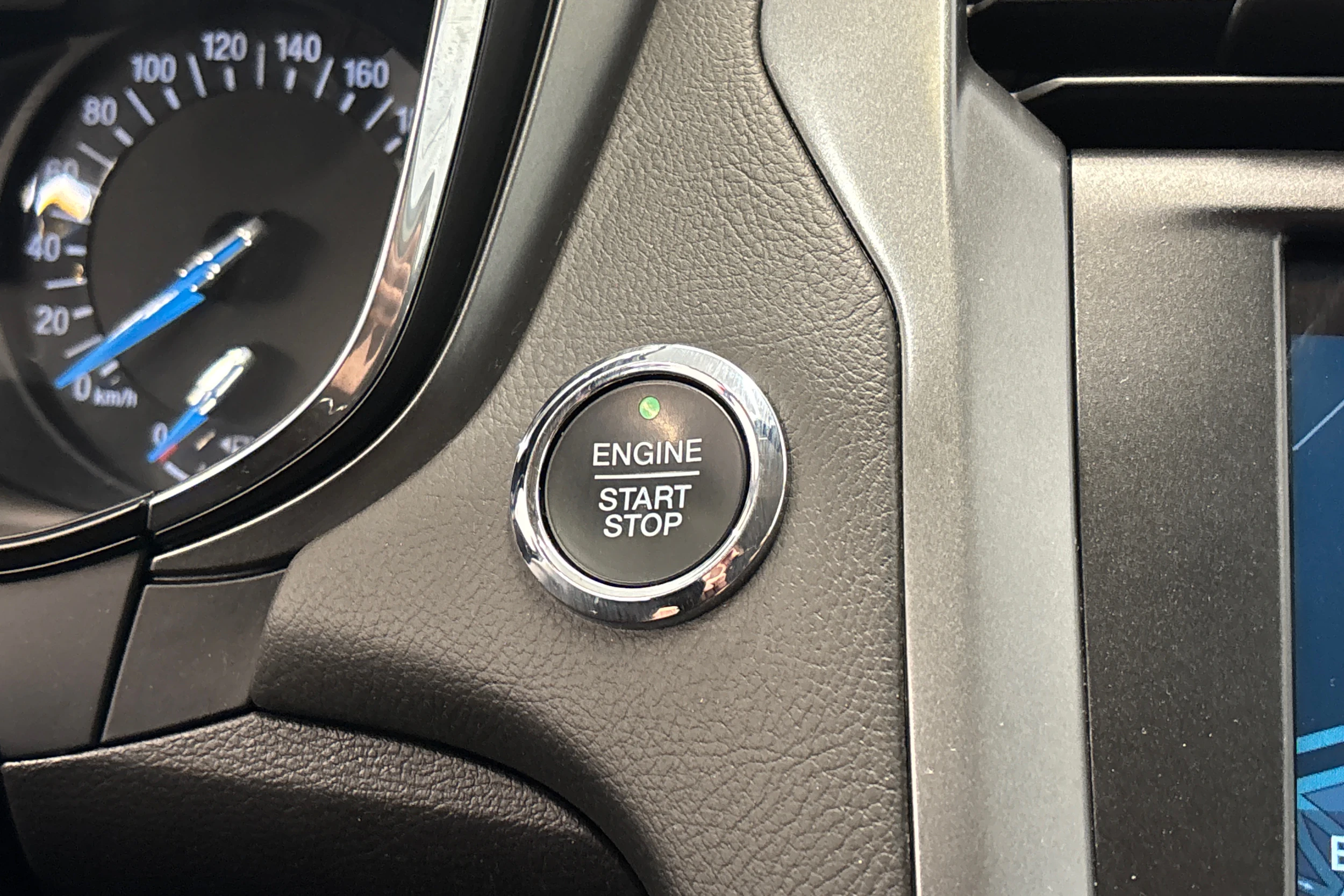 musta Ford Mondeo 2017 kuva 22.