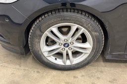 musta Ford Mondeo 2017 kuva 31.