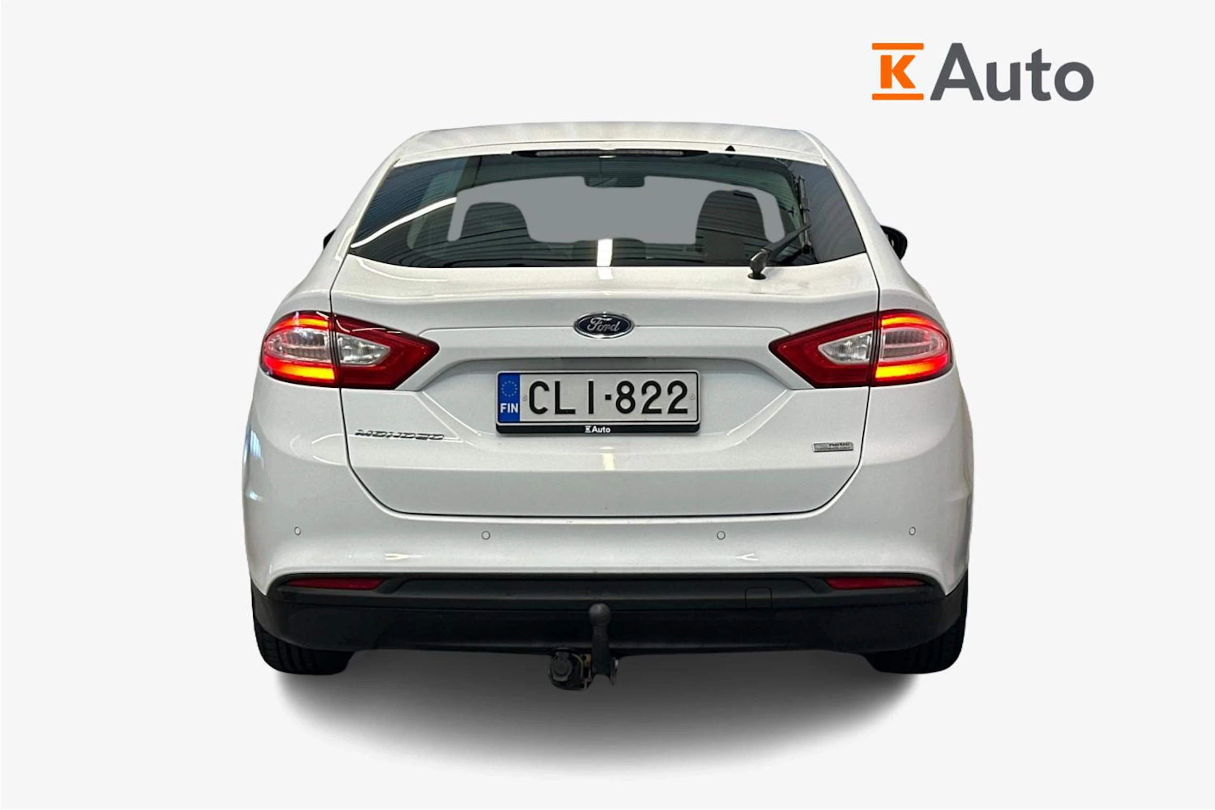 valkoinen Ford Mondeo 2017 kuva 3.