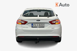 valkoinen Ford Mondeo 2017 kuva 3.
