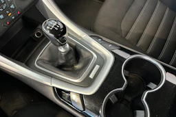 valkoinen Ford Mondeo 2017 kuva 20.