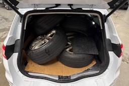 valkoinen Ford Mondeo 2017 kuva 14.