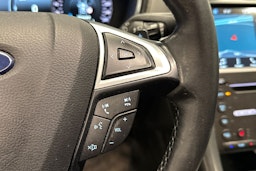 valkoinen Ford Mondeo 2017 kuva 22.