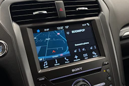 valkoinen Ford Mondeo 2017 kuva 15.