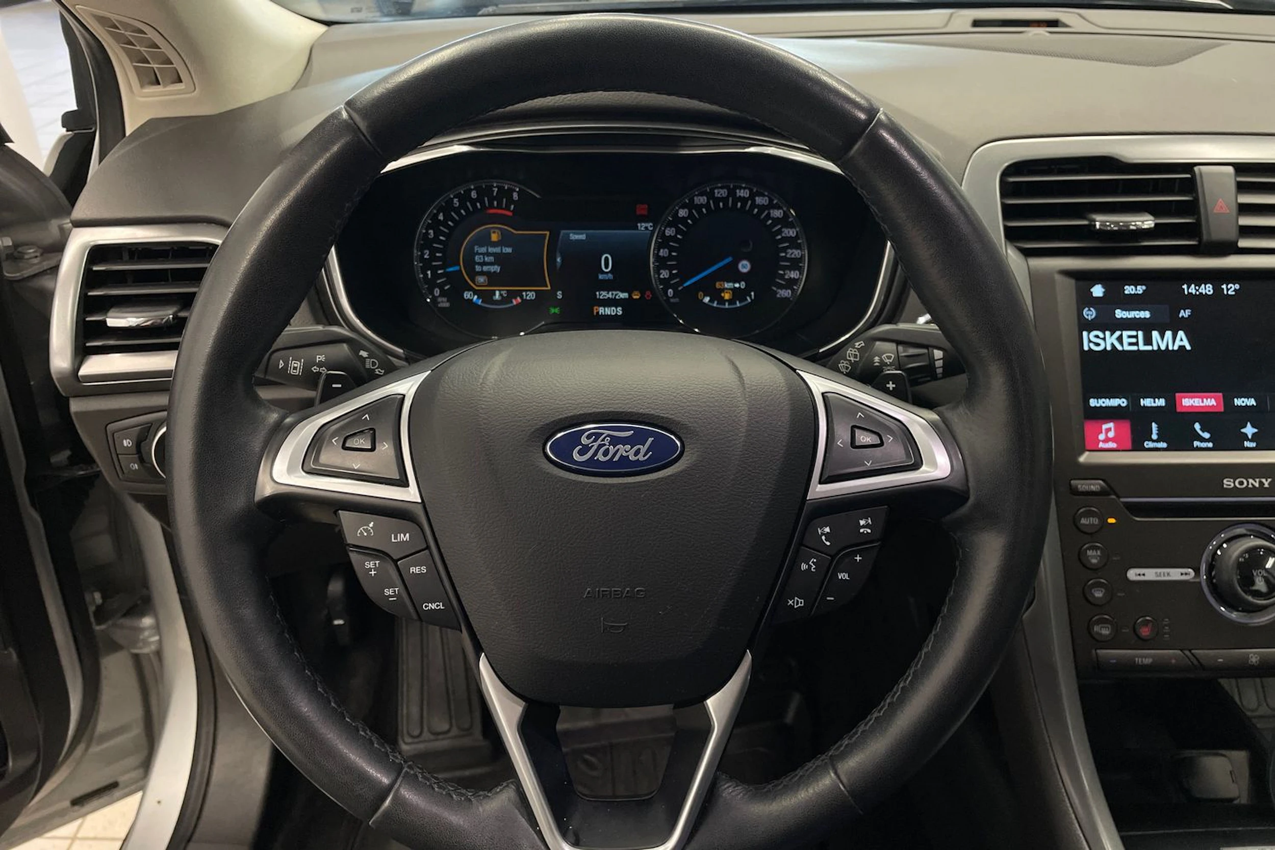 Harmaa Ford MONDEO 2017 kuva 16.