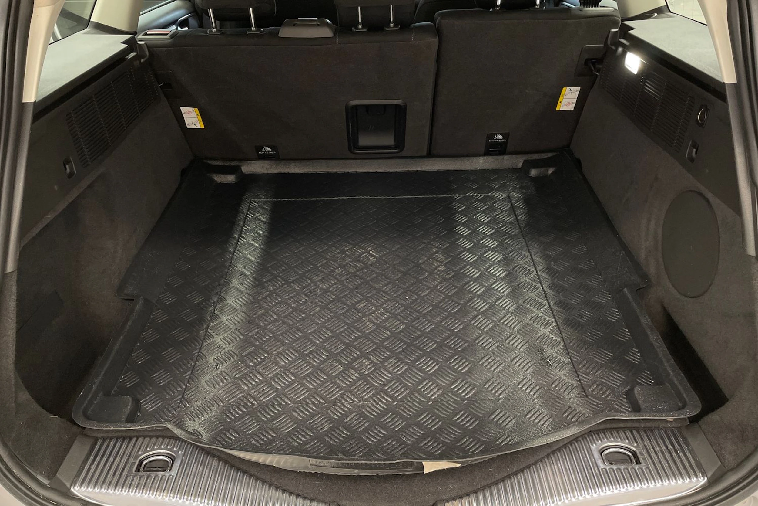 Harmaa Ford MONDEO 2017 kuva 22.