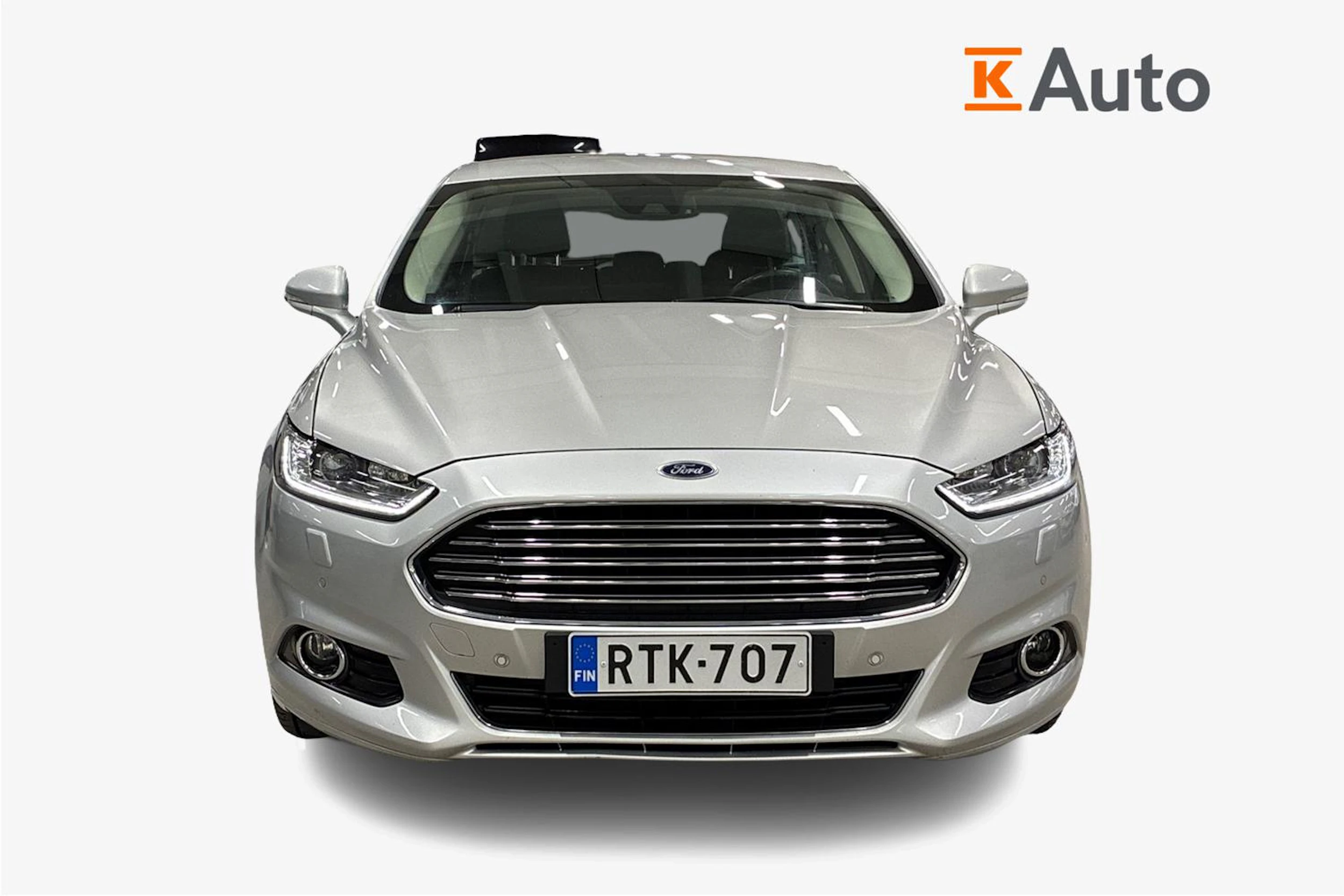 harmaa Ford Mondeo 2017 kuva 4.
