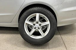 harmaa Ford Mondeo 2017 kuva 10.