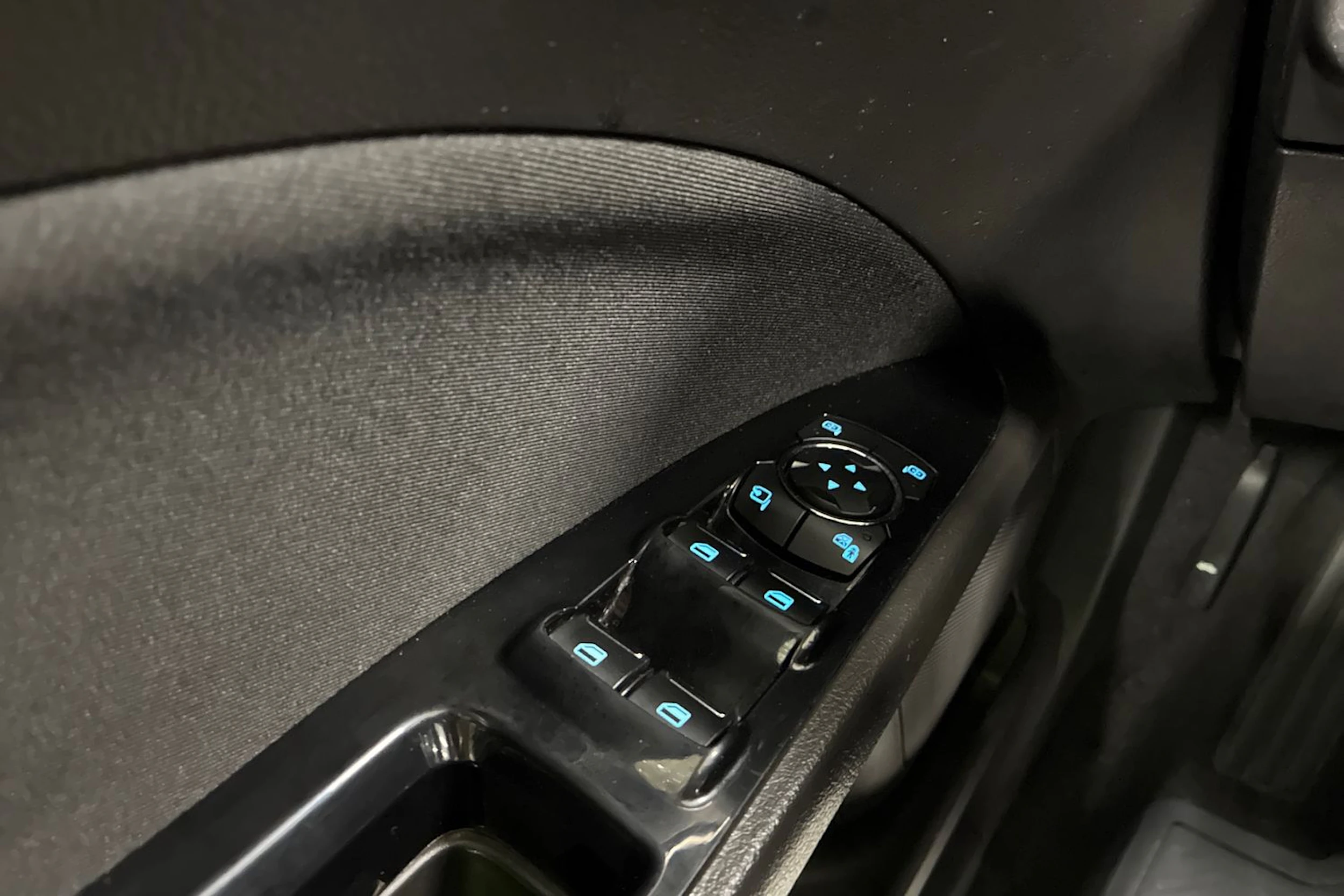 harmaa Ford Mondeo 2017 kuva 17.