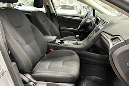 harmaa Ford Mondeo 2017 kuva 25.