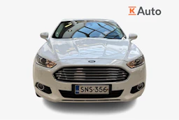 valkoinen Ford Mondeo 2017 kuva 4.
