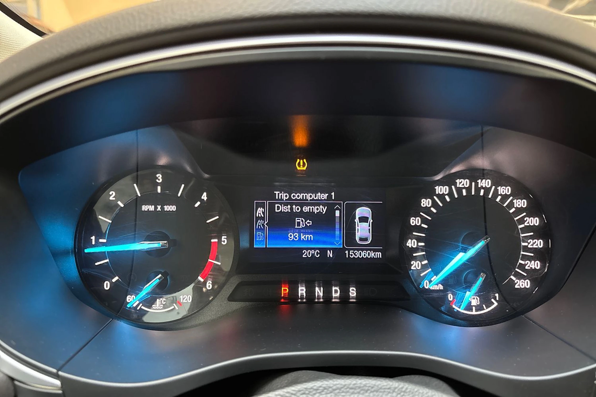 valkoinen Ford Mondeo 2017 kuva 17.