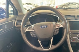 sininen Ford Mondeo 2017 kuva 14.