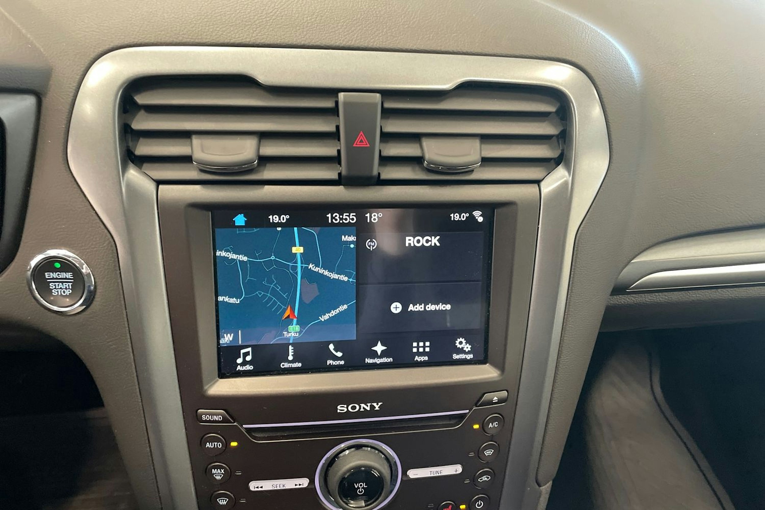 sininen Ford Mondeo 2017 kuva 18.