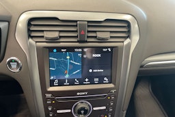 sininen Ford Mondeo 2017 kuva 18.