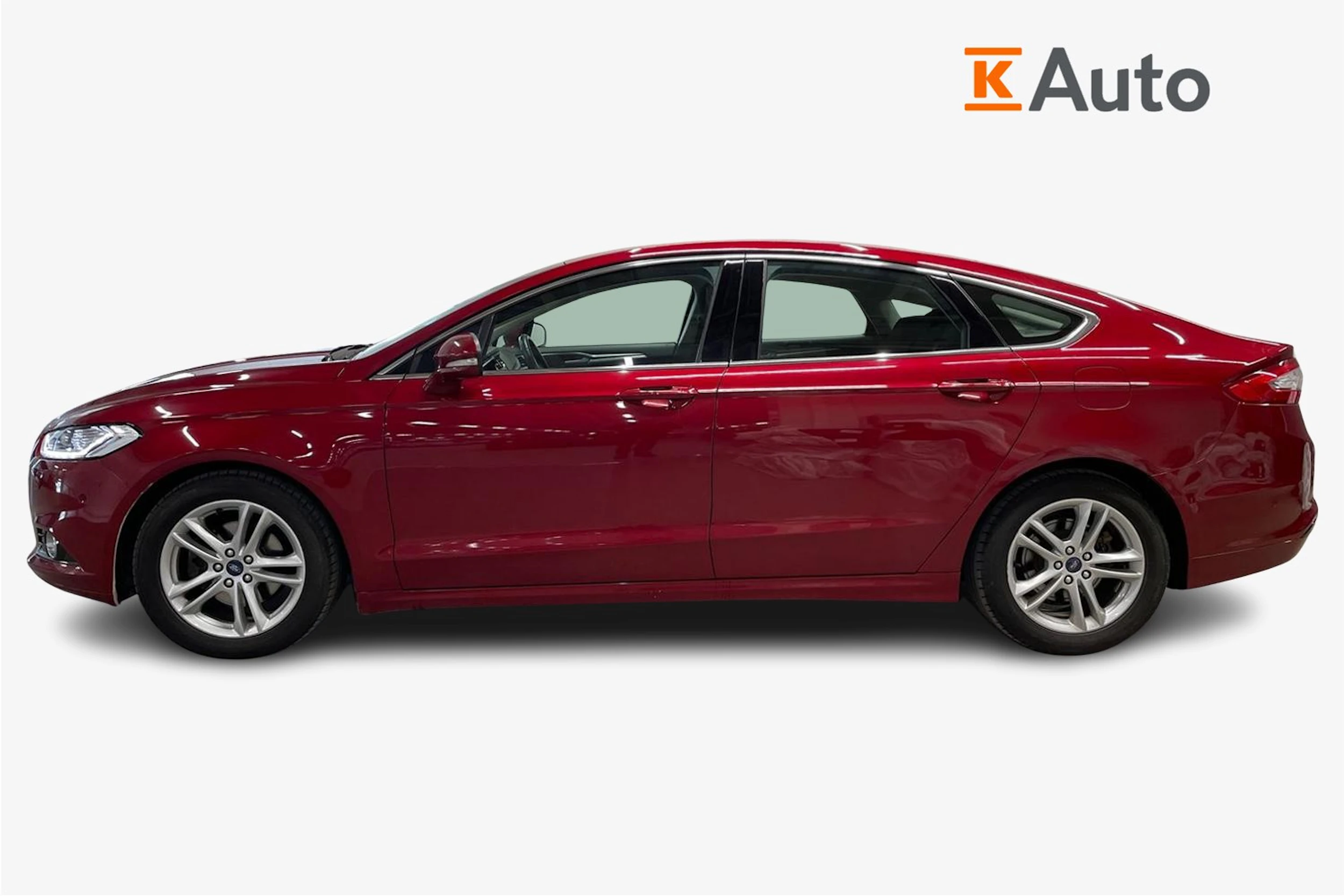 punainen Ford Mondeo 2017 kuva 7.