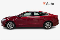 punainen Ford Mondeo 2017 kuva 7.