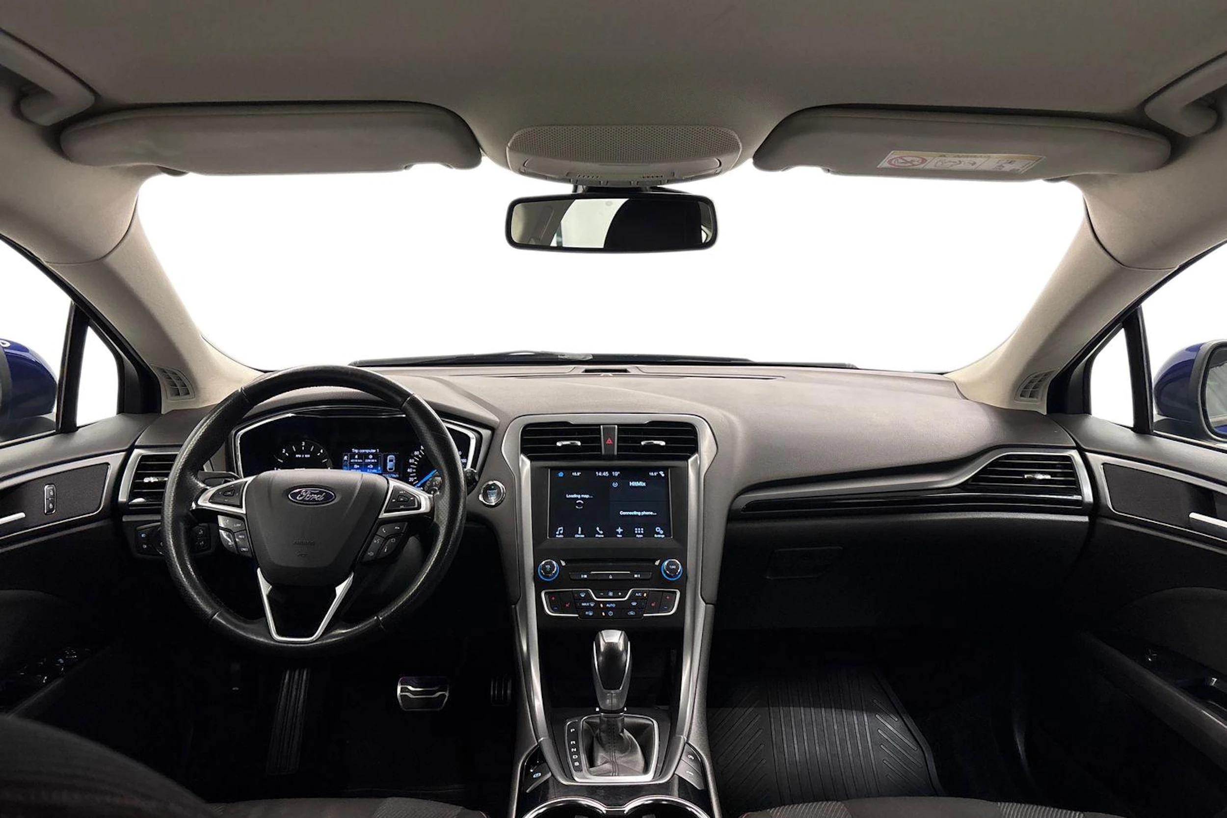 sininen Ford Mondeo 2017 kuva 7.