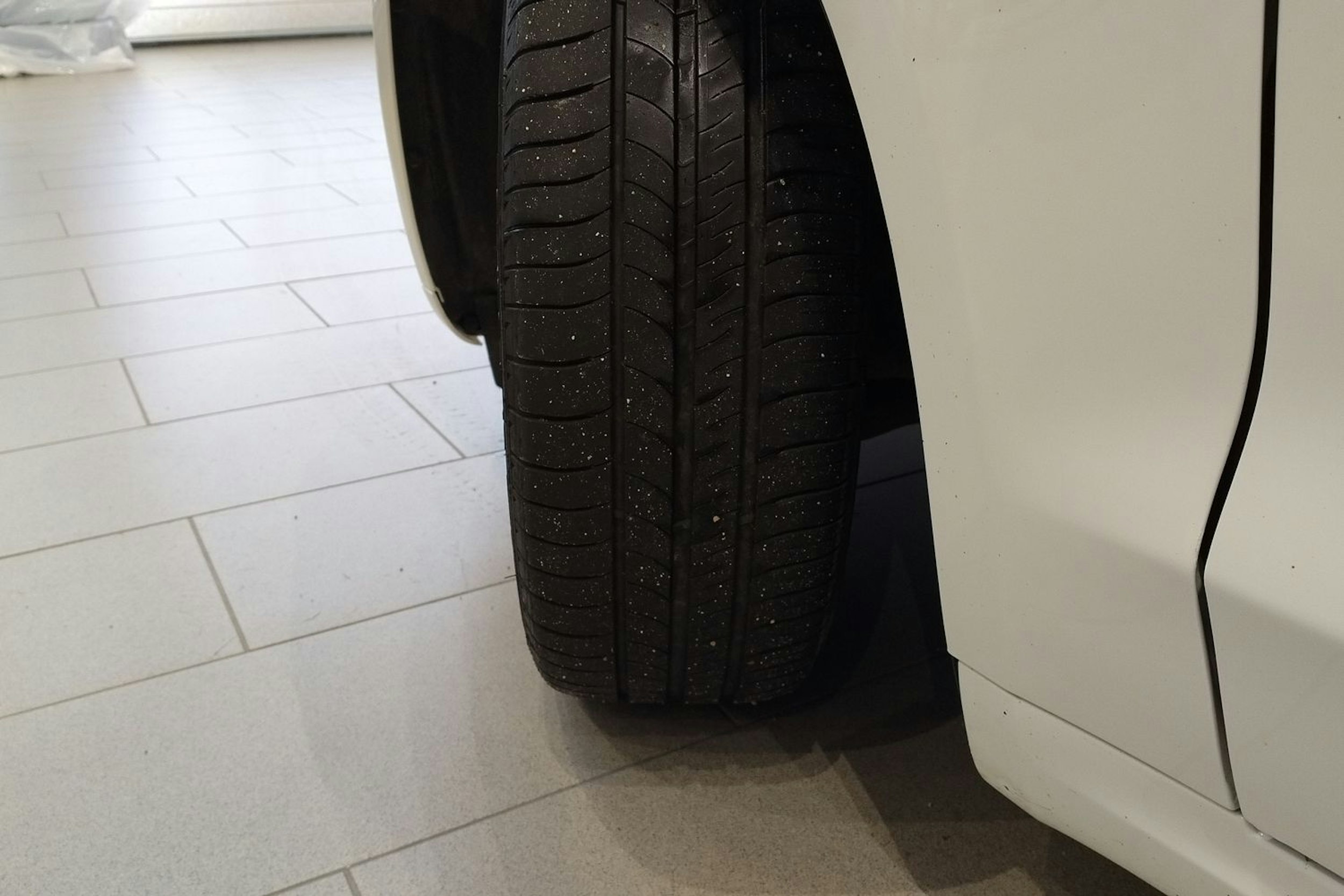 valkoinen Ford Mondeo 2018 kuva 13.