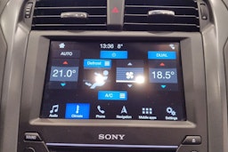 valkoinen Ford Mondeo 2018 kuva 21.