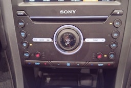 valkoinen Ford Mondeo 2018 kuva 24.